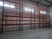Racks, bastidores e prateleiras industriais usadas