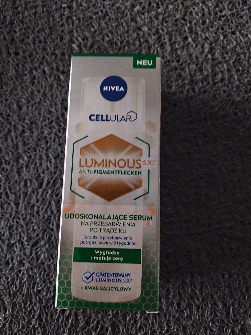 Nivea Cellular serum na przebarwienia po trądziku