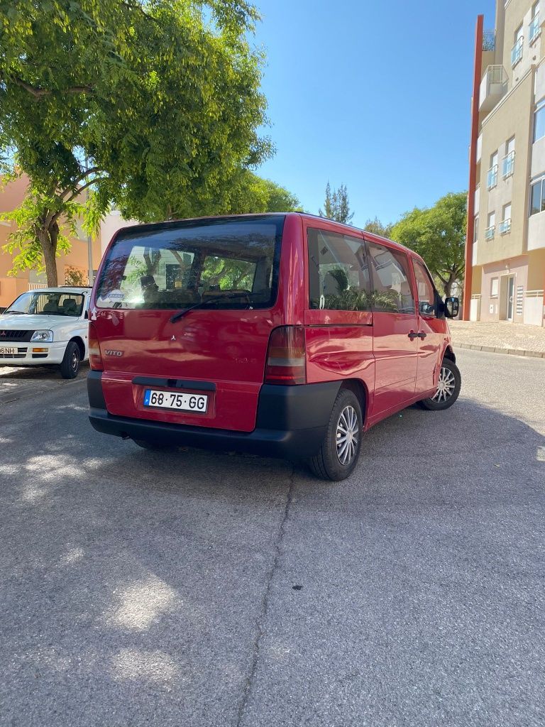 Mercedes Vito 108D 8 lugares