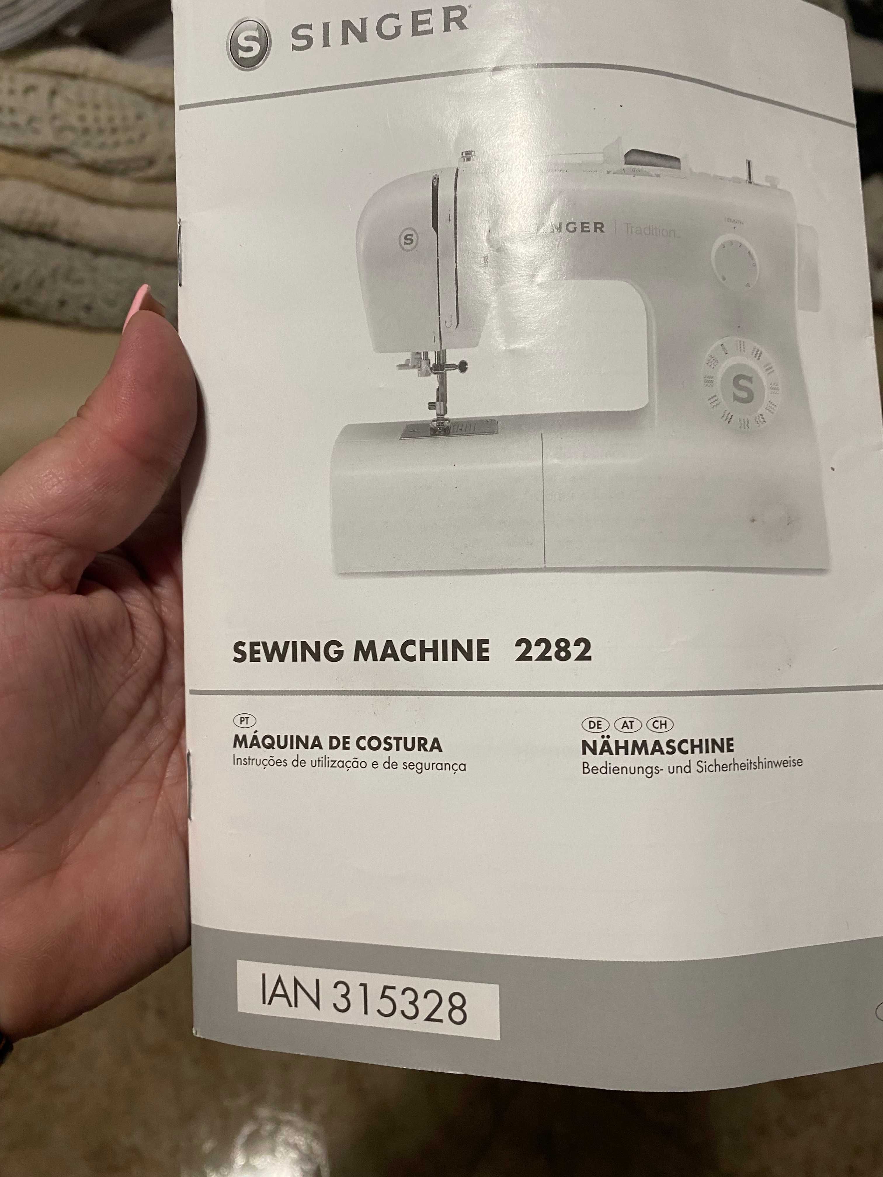Maquina de costura SINGER 2282