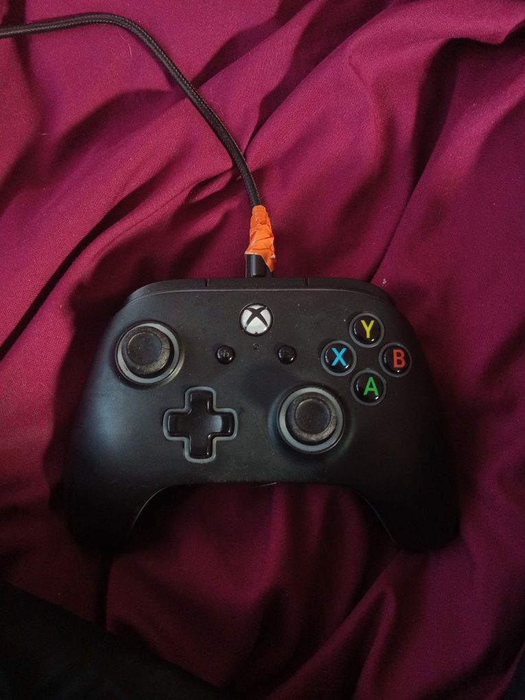 Xbox one s z grami