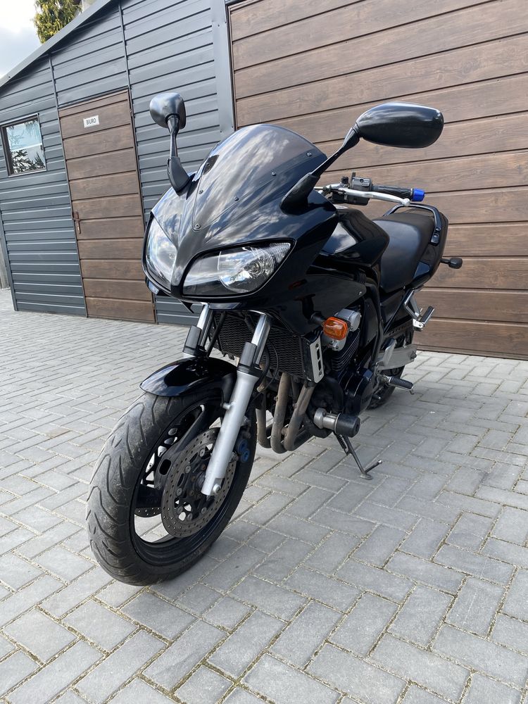 YAMAHA Fzs 600 Fazer oplaty na rok