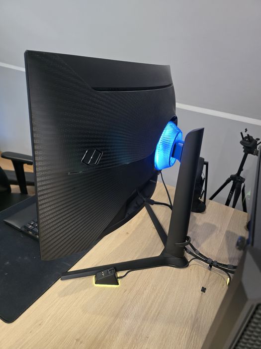 Monitor Samsung 32" 4K | Odyssey Neo G7 - MiniLED 1196 stref