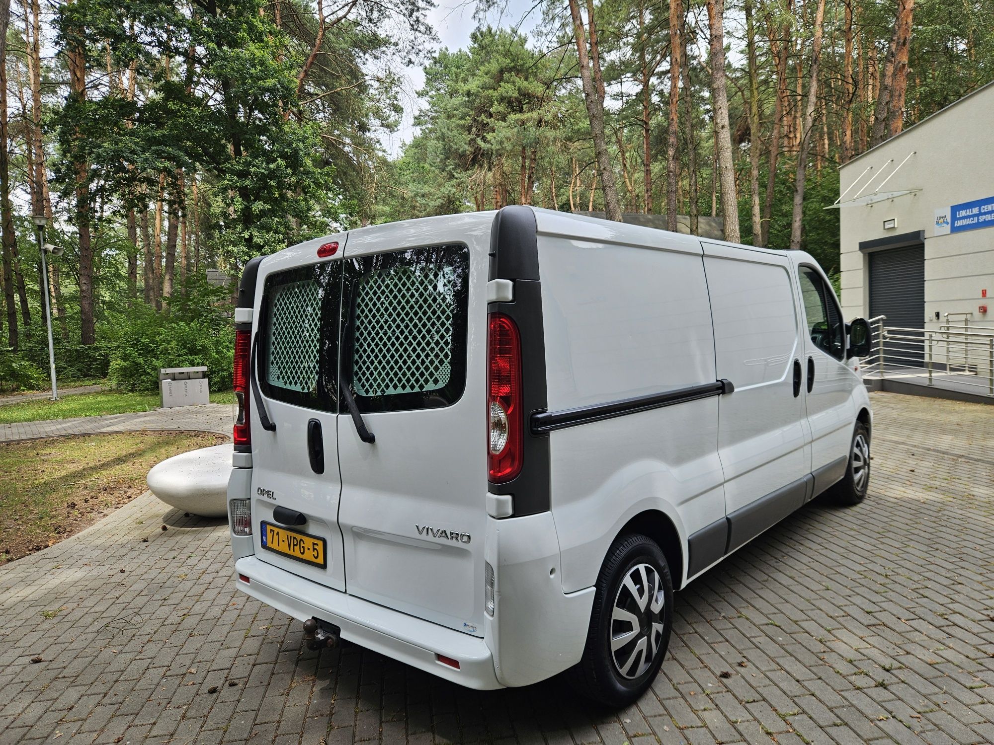 Opel_Vivario_L2H1_Long_bardzo_ładny_niski_przebieg_Klima!