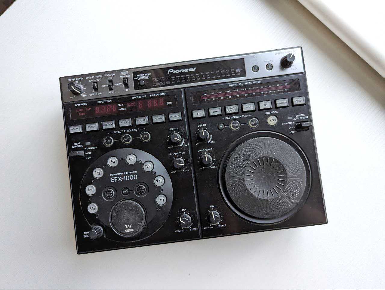 DJ эффектор Pioneer EFX-1000