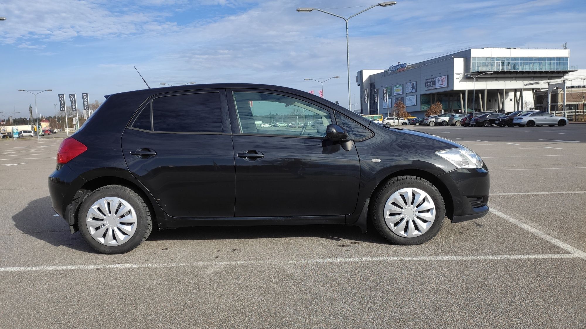 Toyota Auris (corolla e150) 1.6  газ бензин 2008 механіка