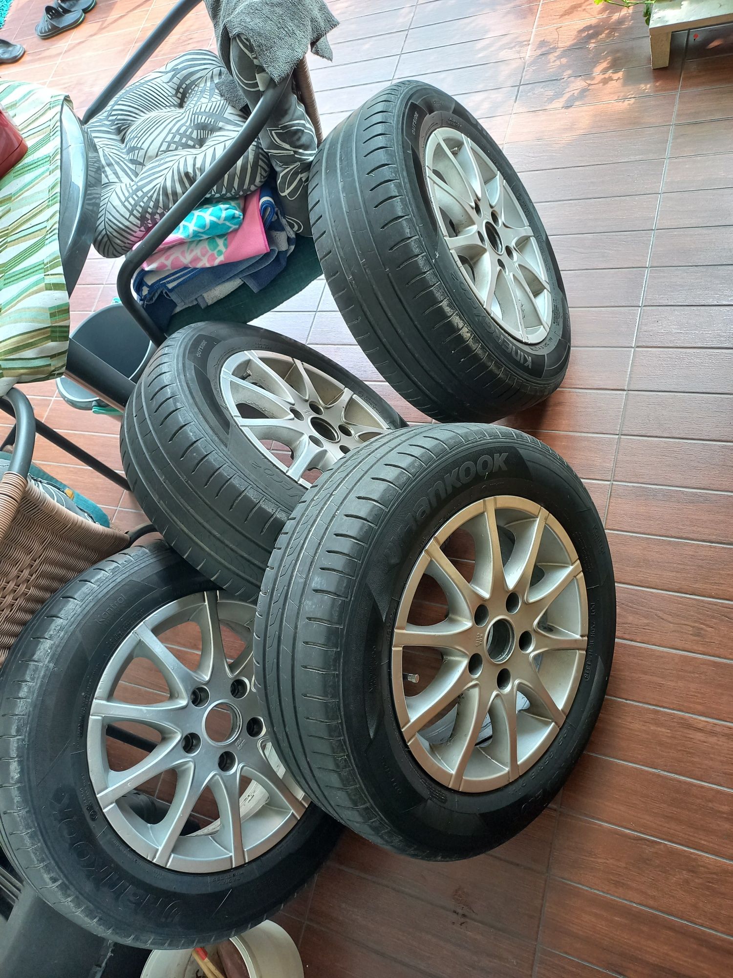 Felgi alu z oponami 5x114,3 15 Toyota Auris Corolla Avensis