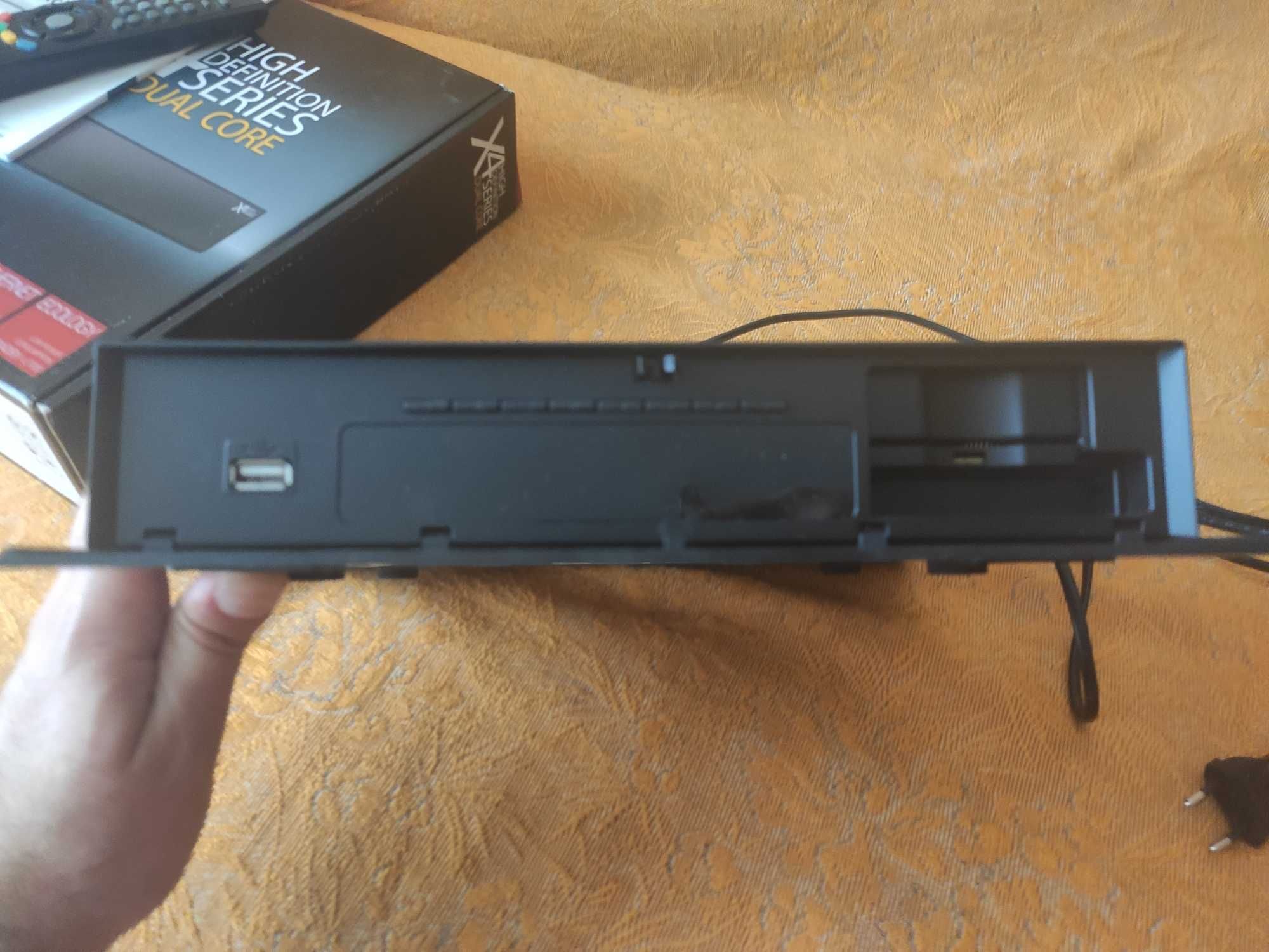 спутниковий ресивер  Opticum HD X405P