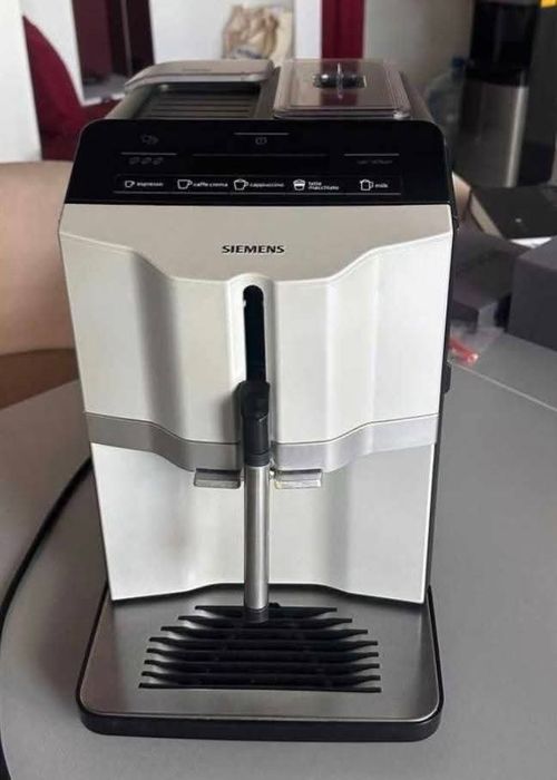 Кавомашина Siemens eq300