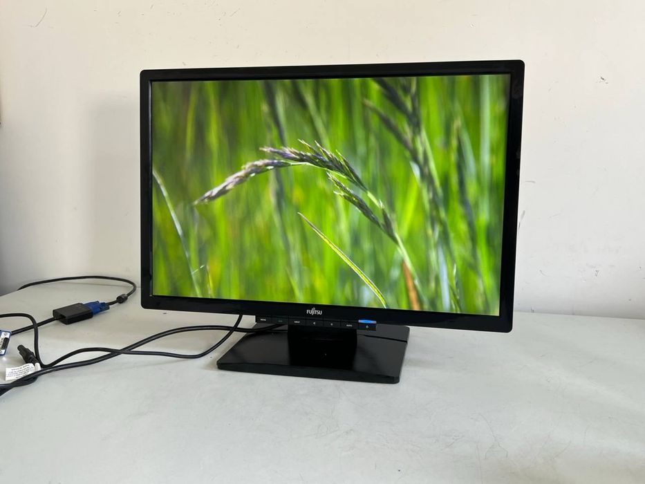 Монітор Fujitsu 22” LED