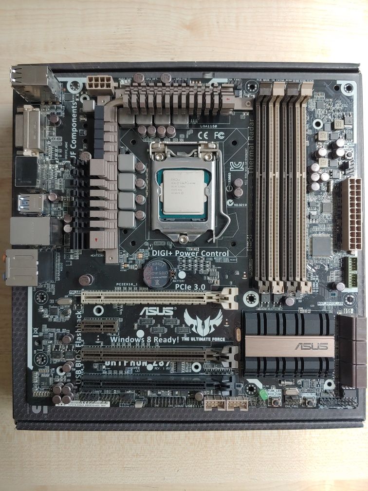 Комплект s1150: Intel Core i7 4770k, Asus Gryphon Z87, Deepcool S40