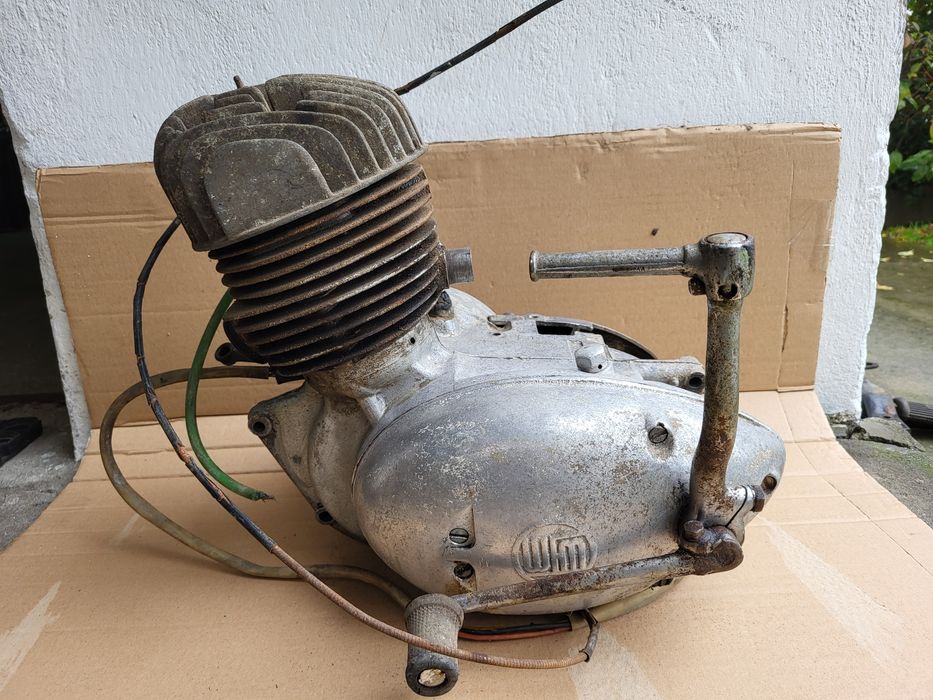 Silnik WFM 125 M06 WSK SHL Oryginał ZMD PRL żeliwny cylinder Nominał
