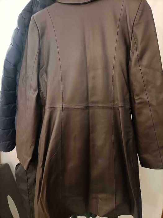 Casaco em pele Tam-38