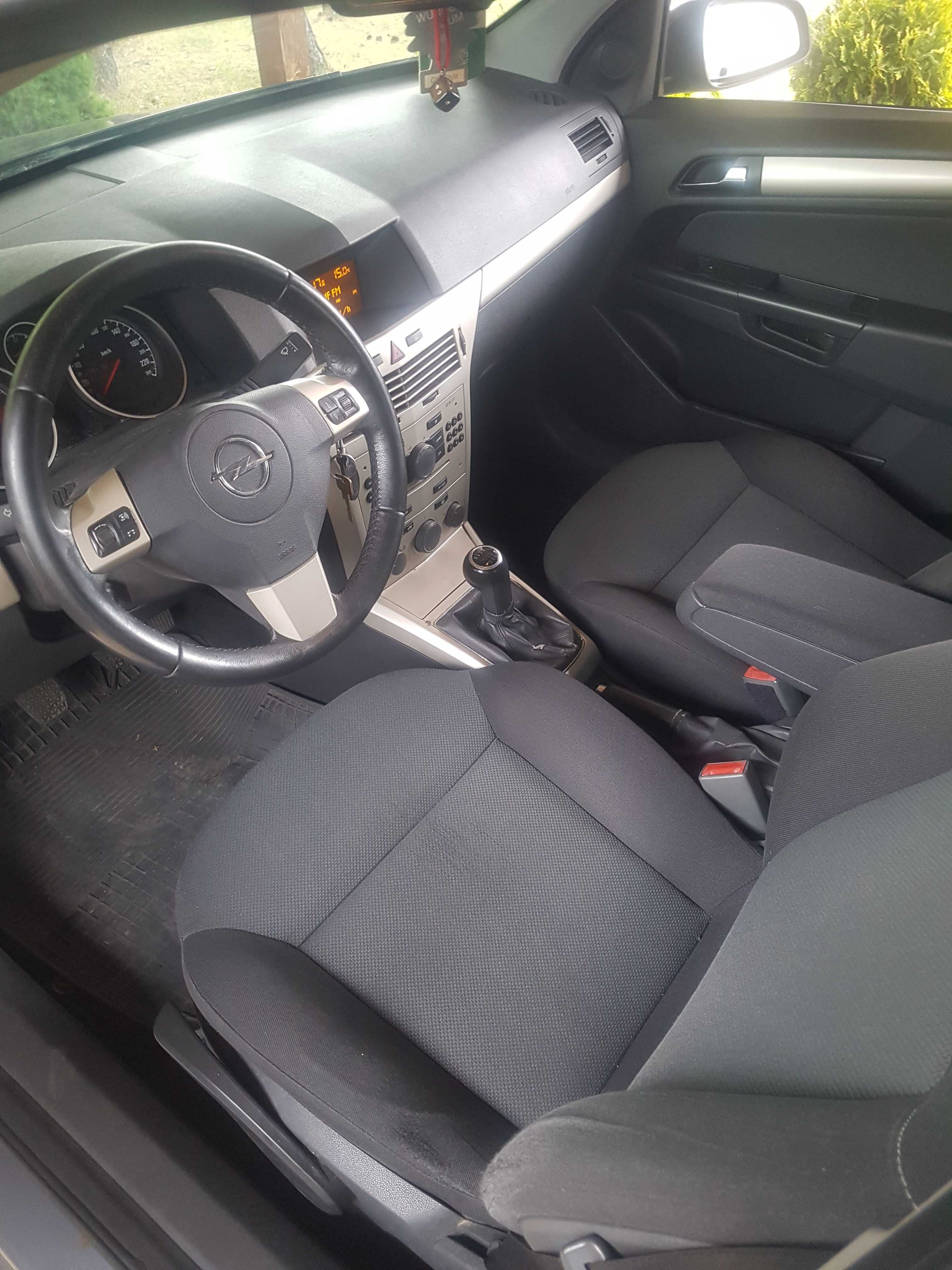 Opel Astra  hatchback