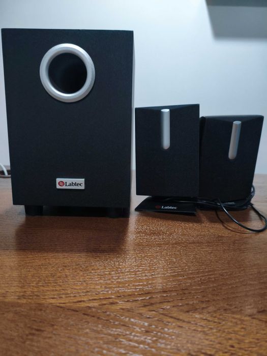 PC Completo Intel i3 + Teclado + Rato + Webcam + Colunas