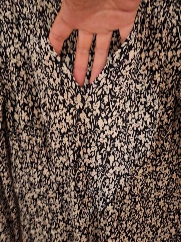 Vestido de manga comprida, da Mango
