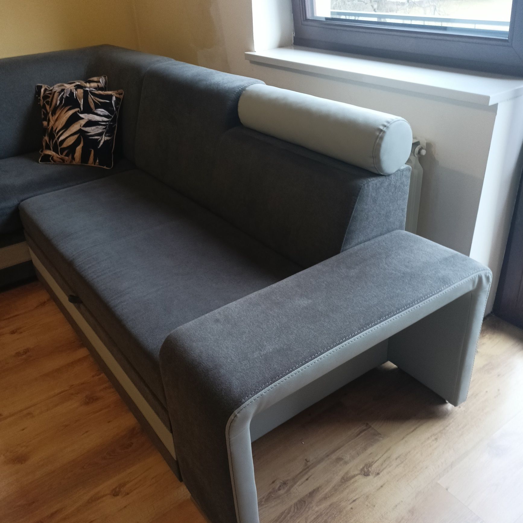 Sofa rogówka narożnik z możliwością spania