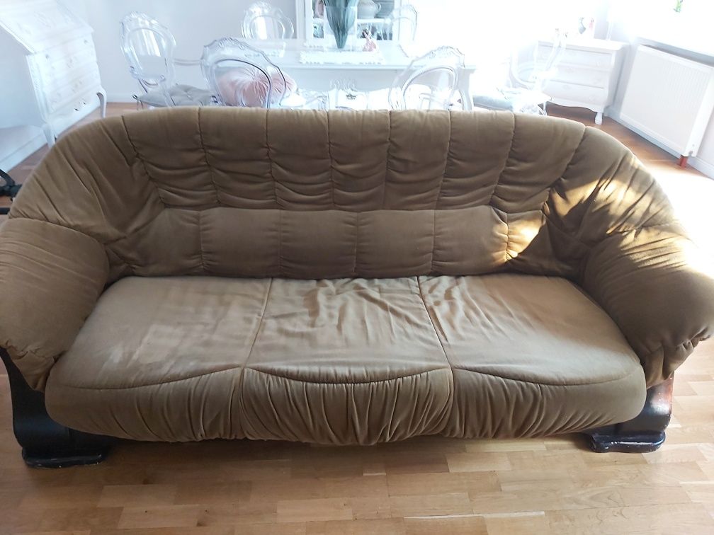 Sofa antyczna pikowana