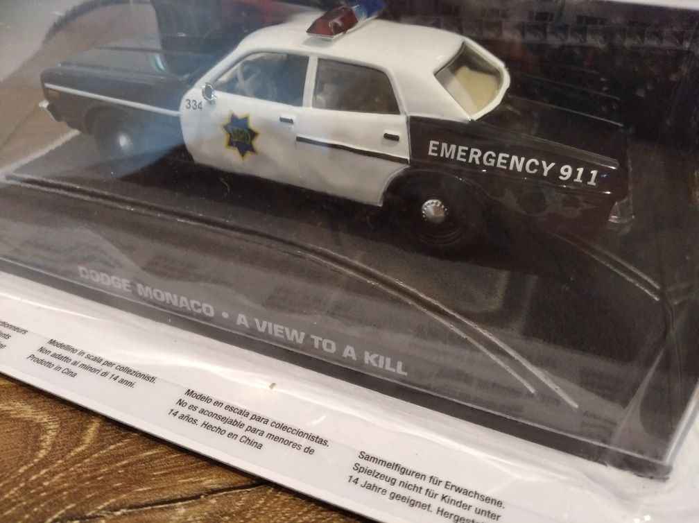 1:43 Eaglamoss 007 James Bond Dodge Monaco A View To A Kill model