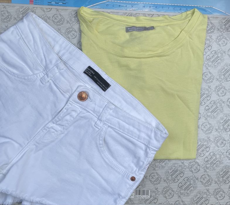 Komplet białe szorty i żółta koszulka Bershka S