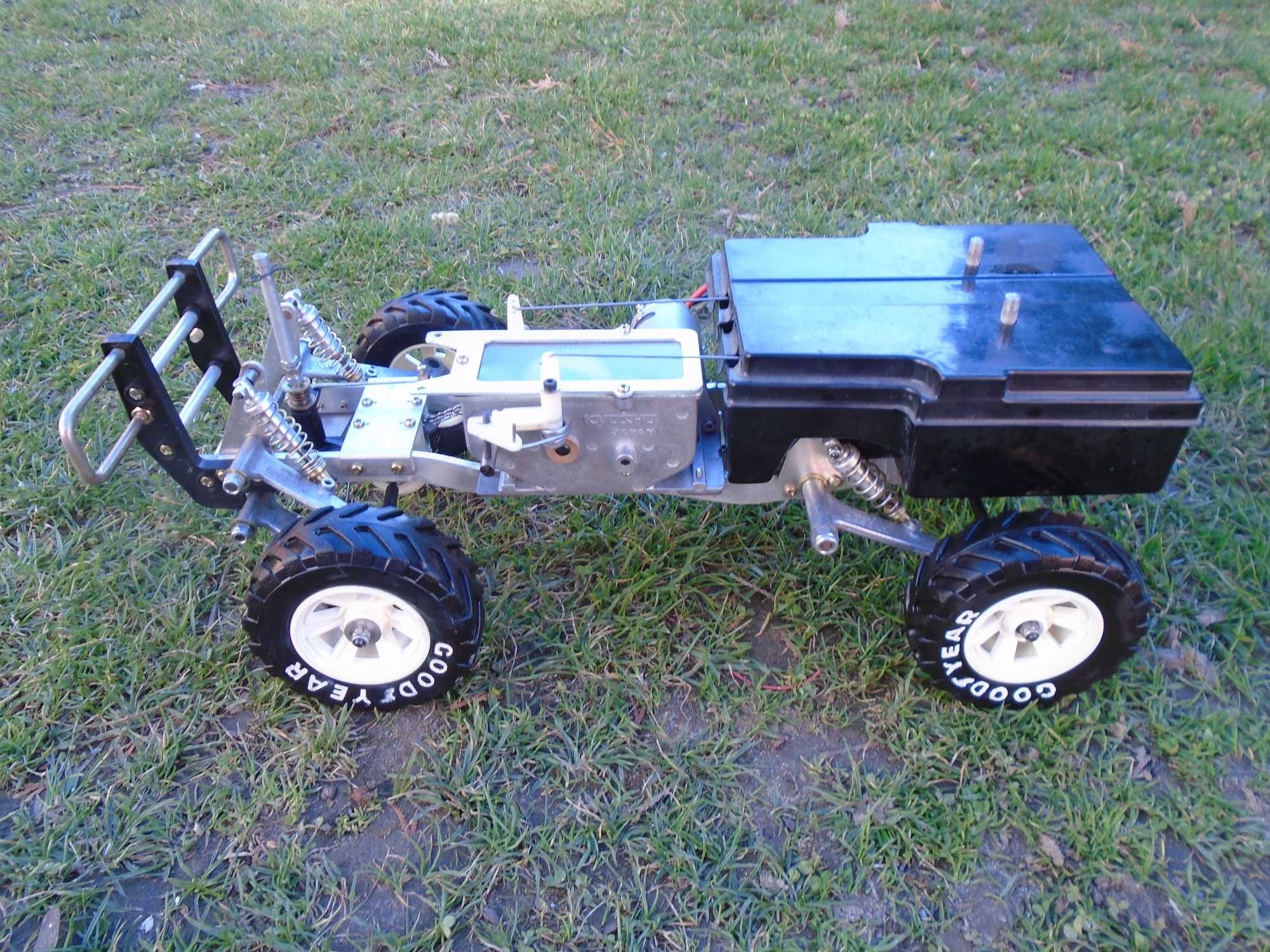 KYOSHO Chevy  Pick Up 4x4 1:10 Vintage Nitro Model RC  Trial