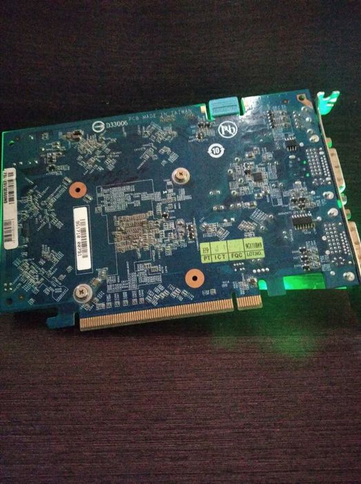 Продам видеокарту GF 9500 GT