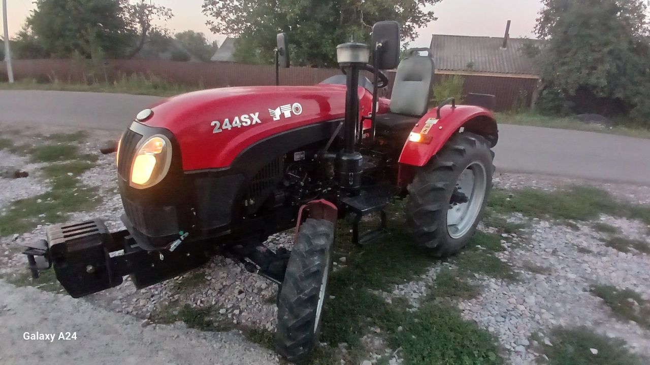 Мінітрактор юто 244 sx