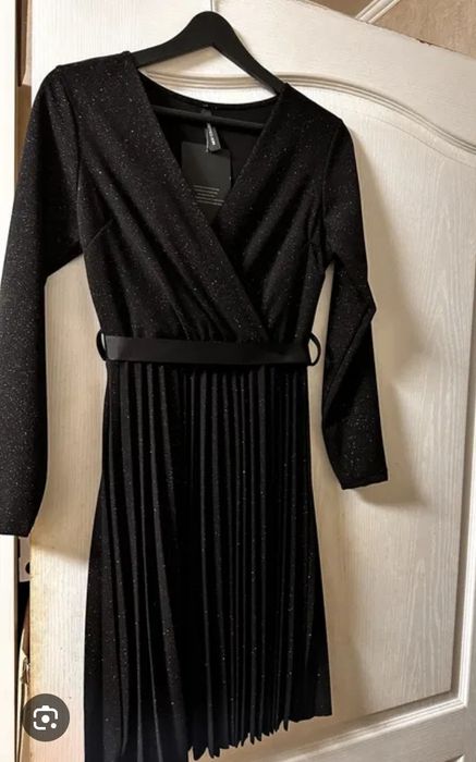 Продам сукню в хорошому стані