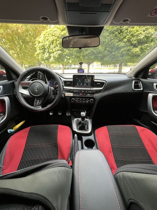Продам Kia Ceed 2018