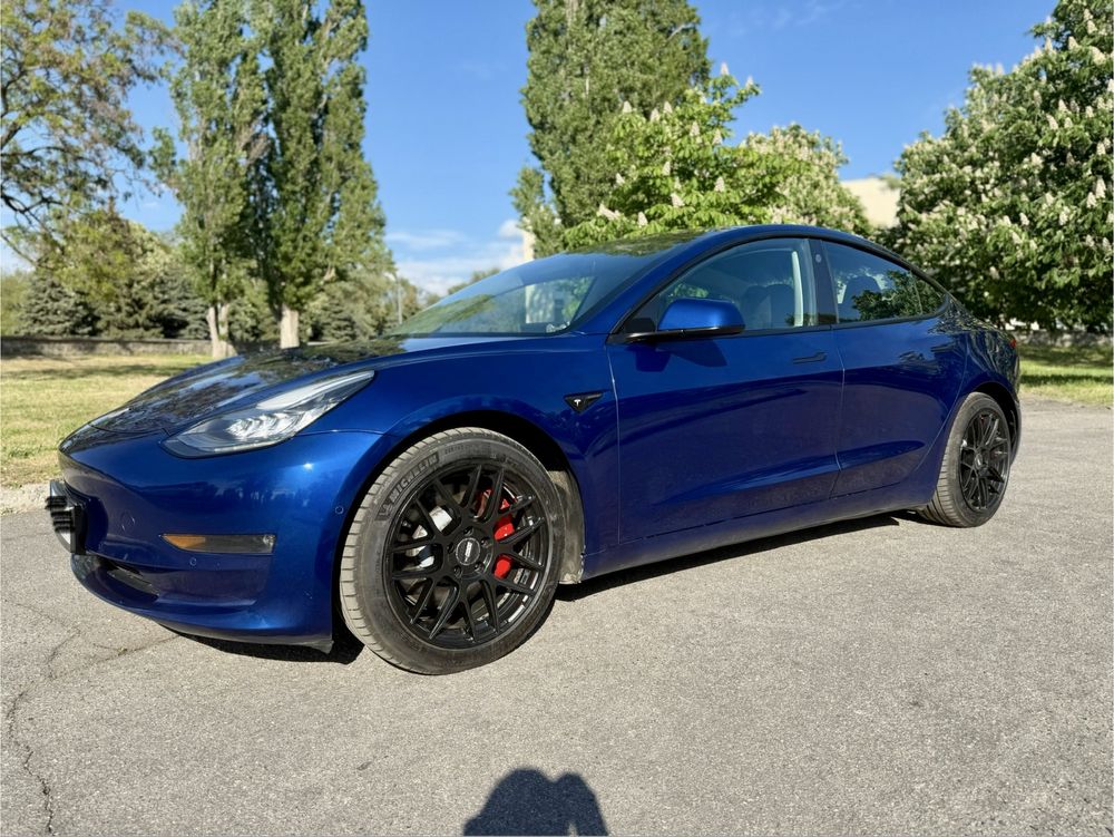 Tesla Model 3 Performance 2018 | Ракета на колесах! 0-100 за 3.3 сек