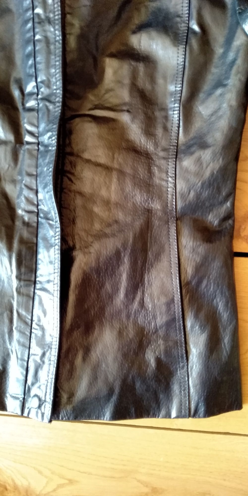 Стильная куртка пиджак ( лаковая кожа)