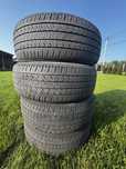 Продам гуму Bridgestone R20/235/55