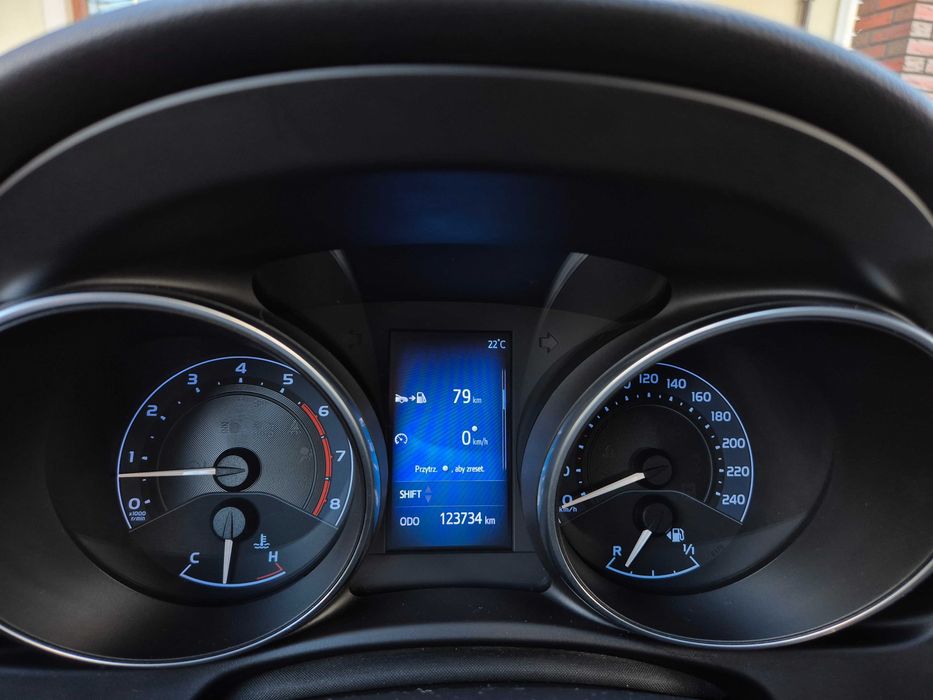 pierwszy właściciel, stan idealny, kamera cofania, klimatronic