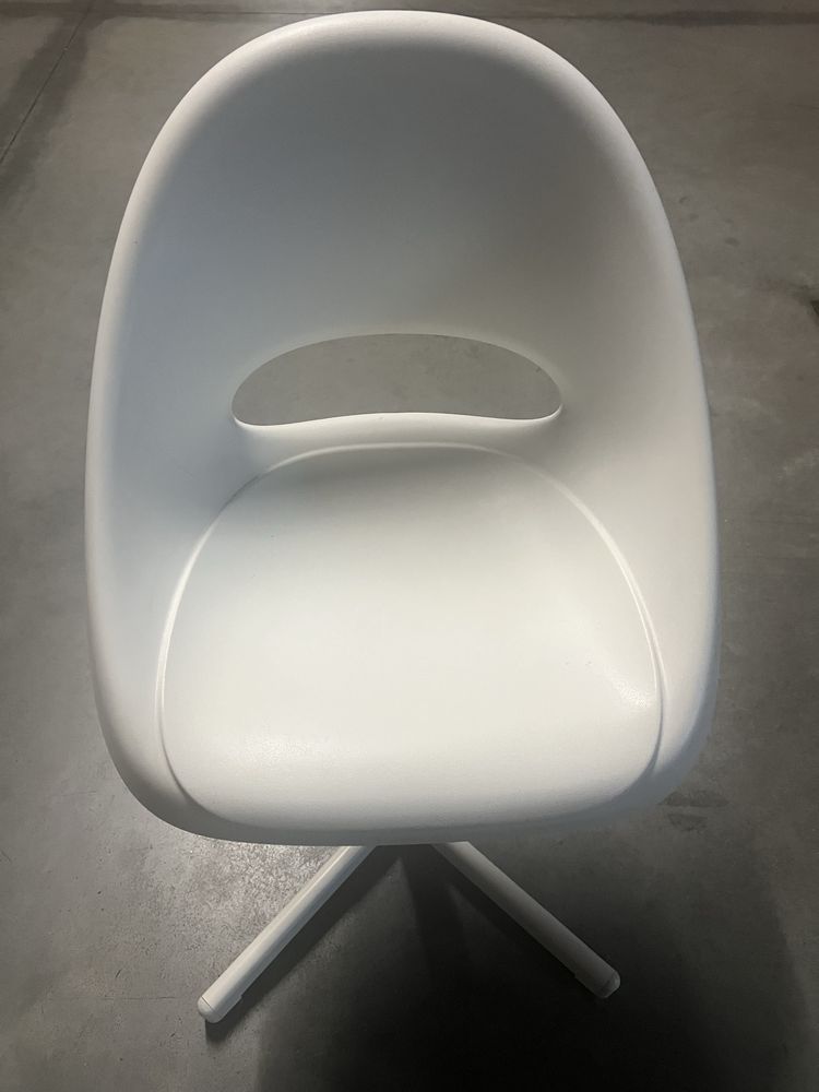 Secretaria criança ikea e cadeira