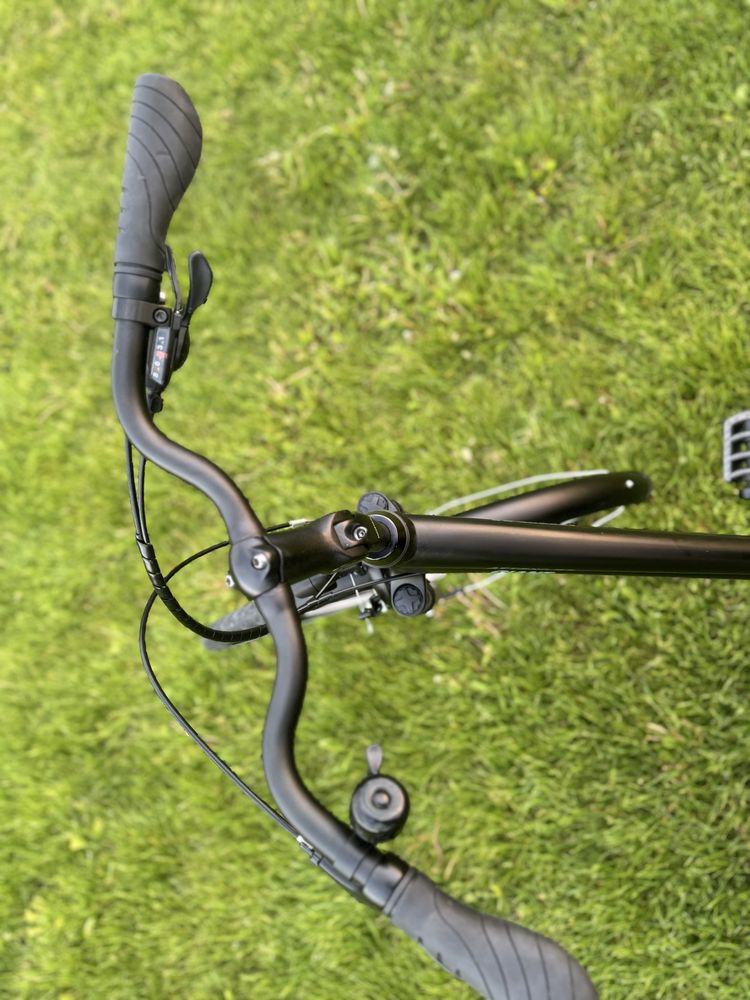 Rower trekkingowy Giant Attend RS 3 LDS Black/Grey
