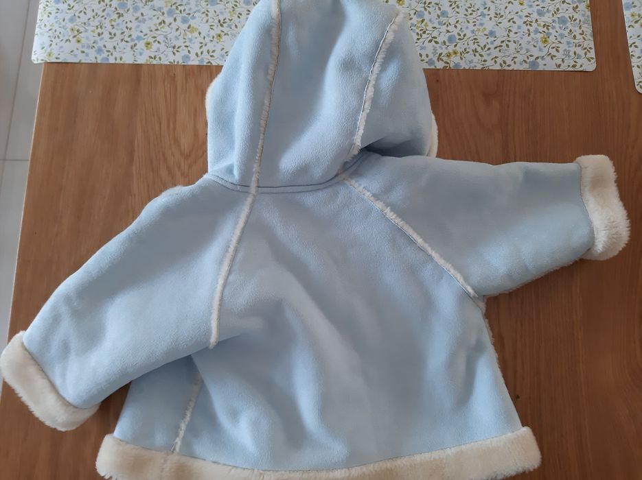 Kożuszek niebieski 6-9 mcy rozm. 74 kurteczka zimowa ciepła