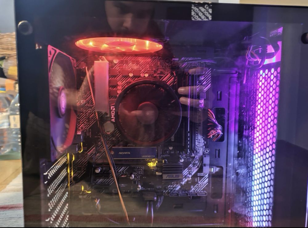 PC Gaming Completo (AMD Ryzen 3 Pro 4350G com 256GB e 16GB RAM)