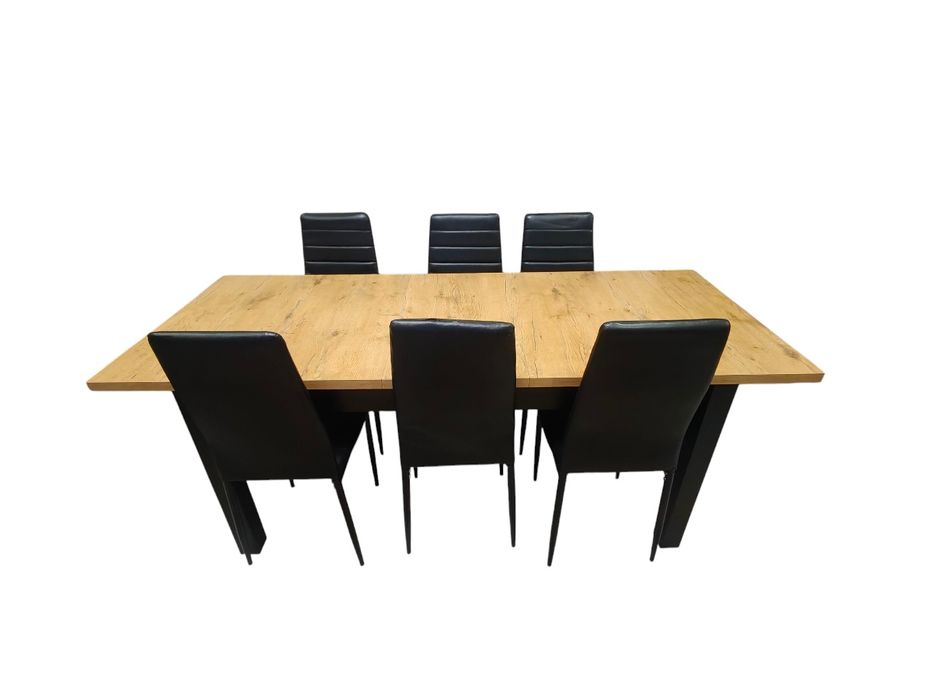 Stół rozkładany z krzesłami