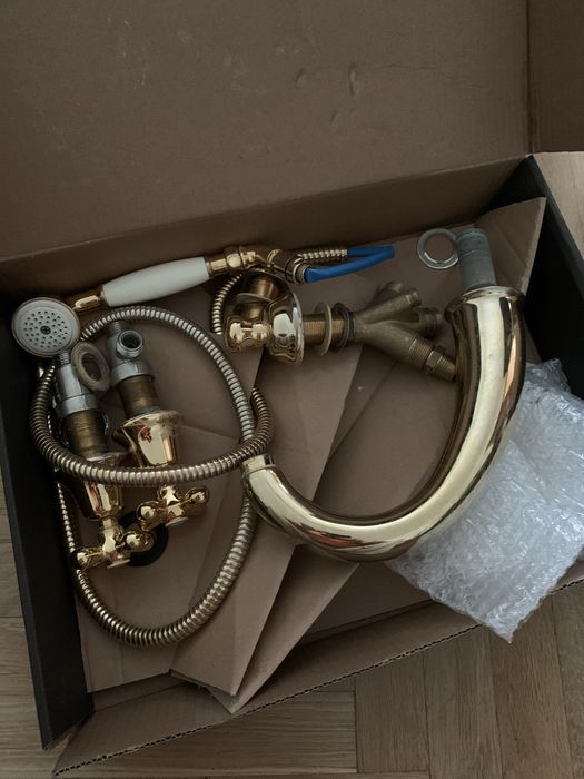 Змішувач Ponsi вани 5 -ти точковий. Монтаж з бортика ванни. Золото.