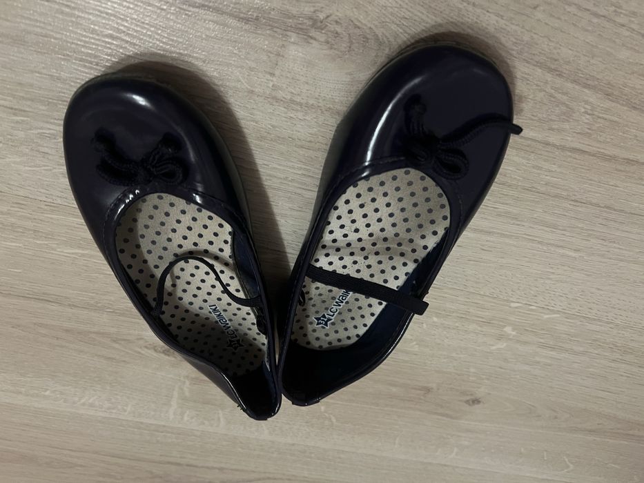 Балетки,тапочки в садик,босоножки для девочки 31-32 р