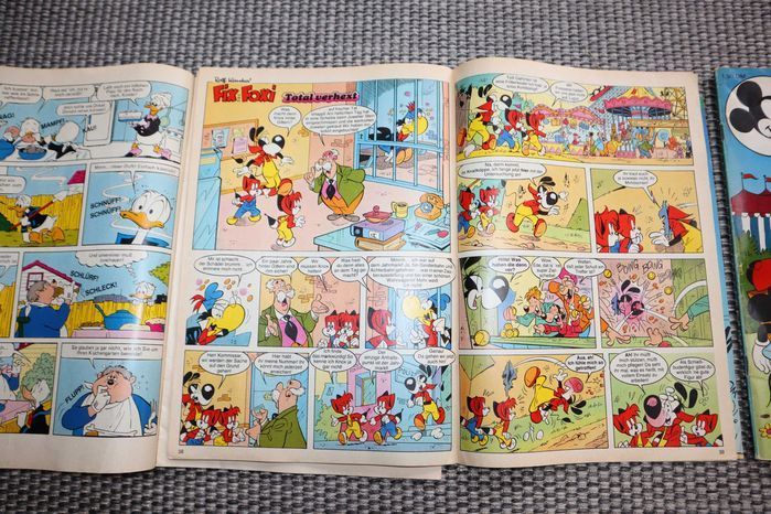 Stare komiksy Donald Myszka Miki Pluto B073001