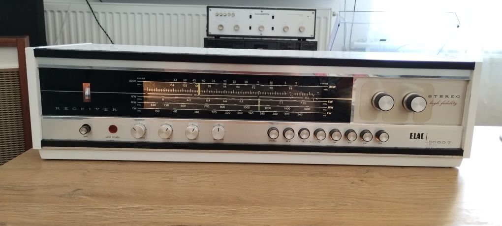 Elac 2000T Receiver