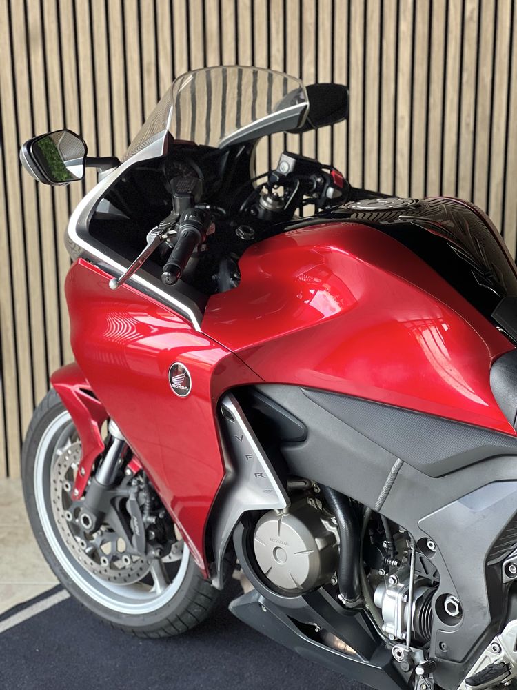 Honda VFR 1200 Ano 2010