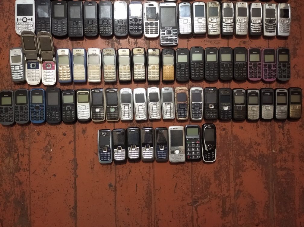 Nokia 3310 ; 3410 ; 3510i ; 1280 ; 1100 ; 1200 ; 1209 ; 6100 ; 101