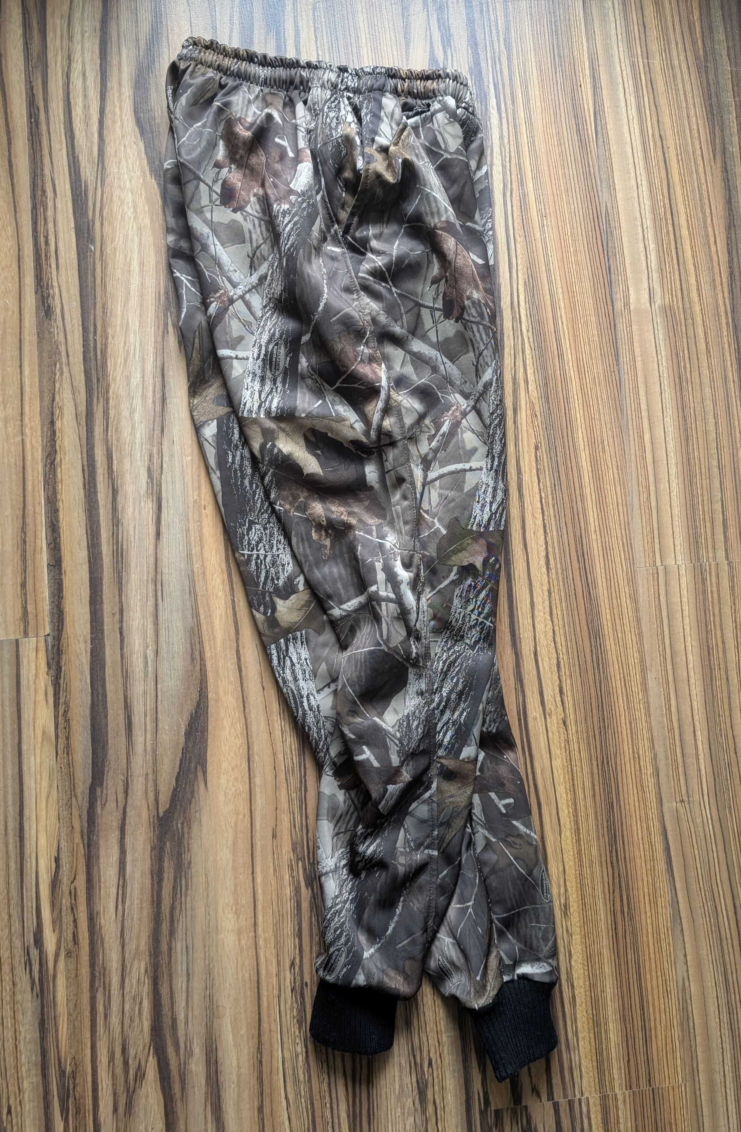 Spodnie myśliwskie w kamuflażu RealTree