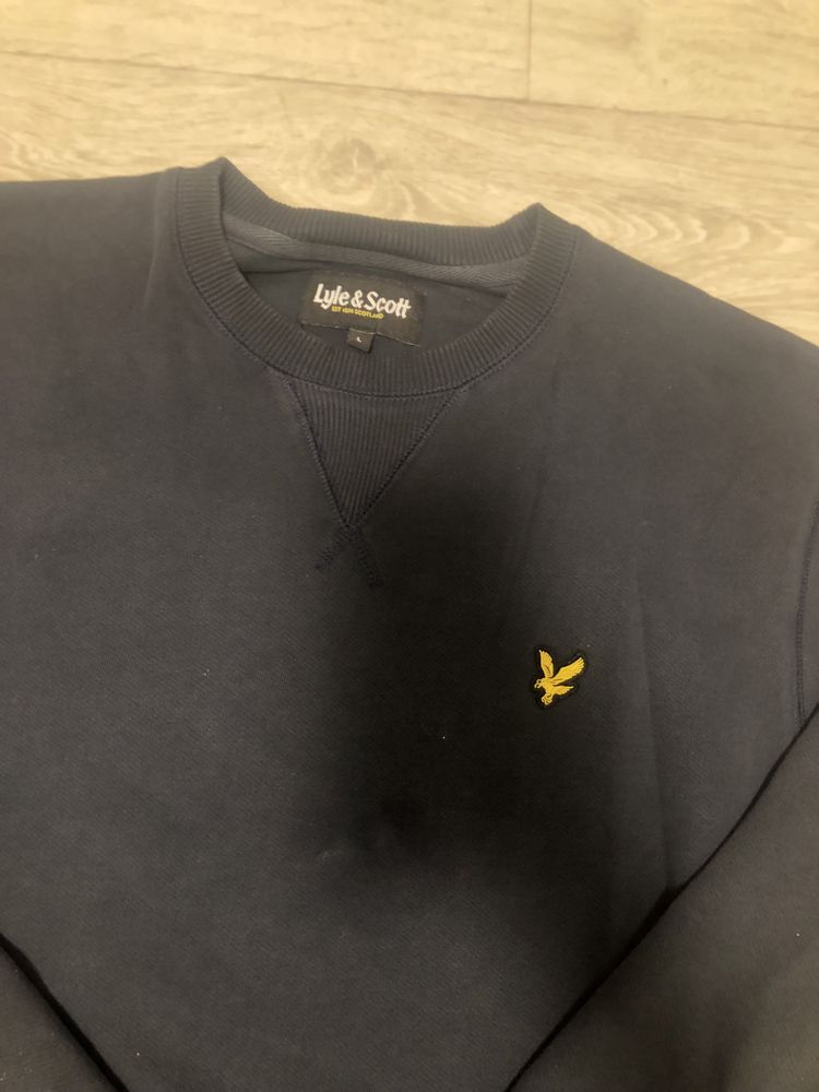 світшот від Lyle&Scott