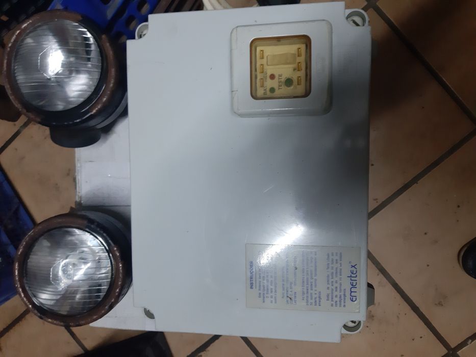 Iluminação de emergência