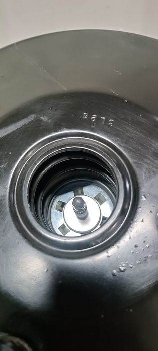 Вакуумний підсилювач гальм