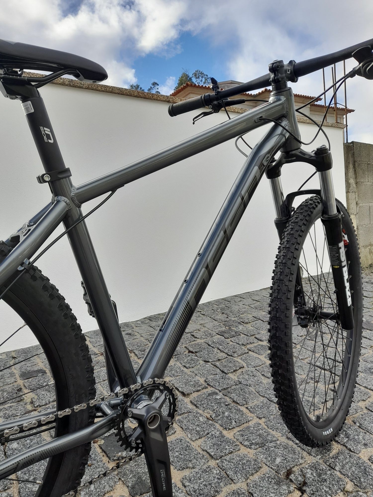Bicicleta 29" Deed Flame 292 M - 1x11v Deore
