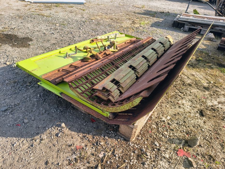 Przezbrojenie na kukurydzę Claas Medion 330 320 dominator 98 88 tucano